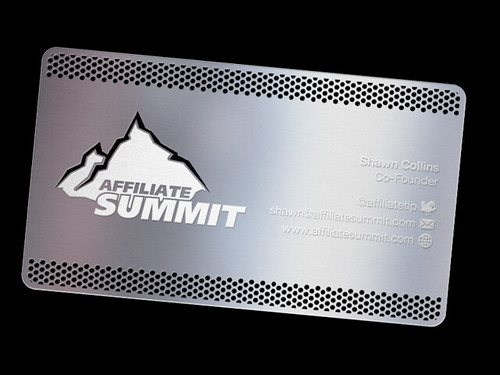 Prikaz kovinske vizitke s perforacijami